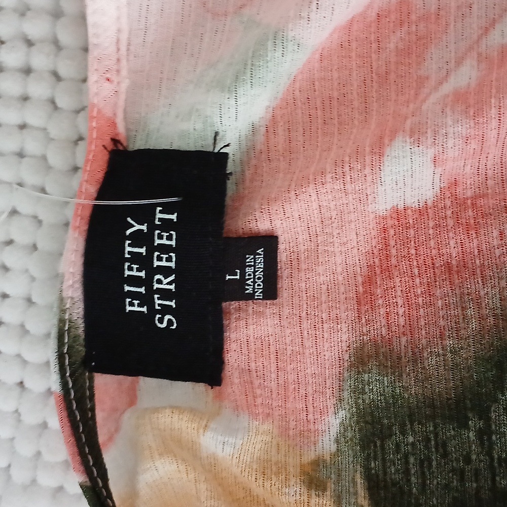 Fifty Street spaghetti strap blouse - Picture 10 of 11